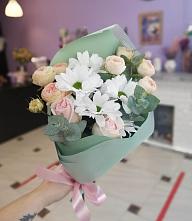 Букет цветов из:  Хризантемы и Розы в Новом Янкуле