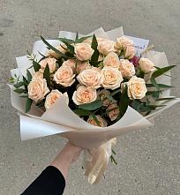 Букет Кремовые розы Латте в Новом Янкуле