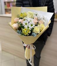 Букет цветов из:  Альстромерии, Розы и Хризантемы в Новом Янкуле