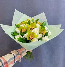 Букет цветов из:  Орхидеи и Розы в Новом Янкуле